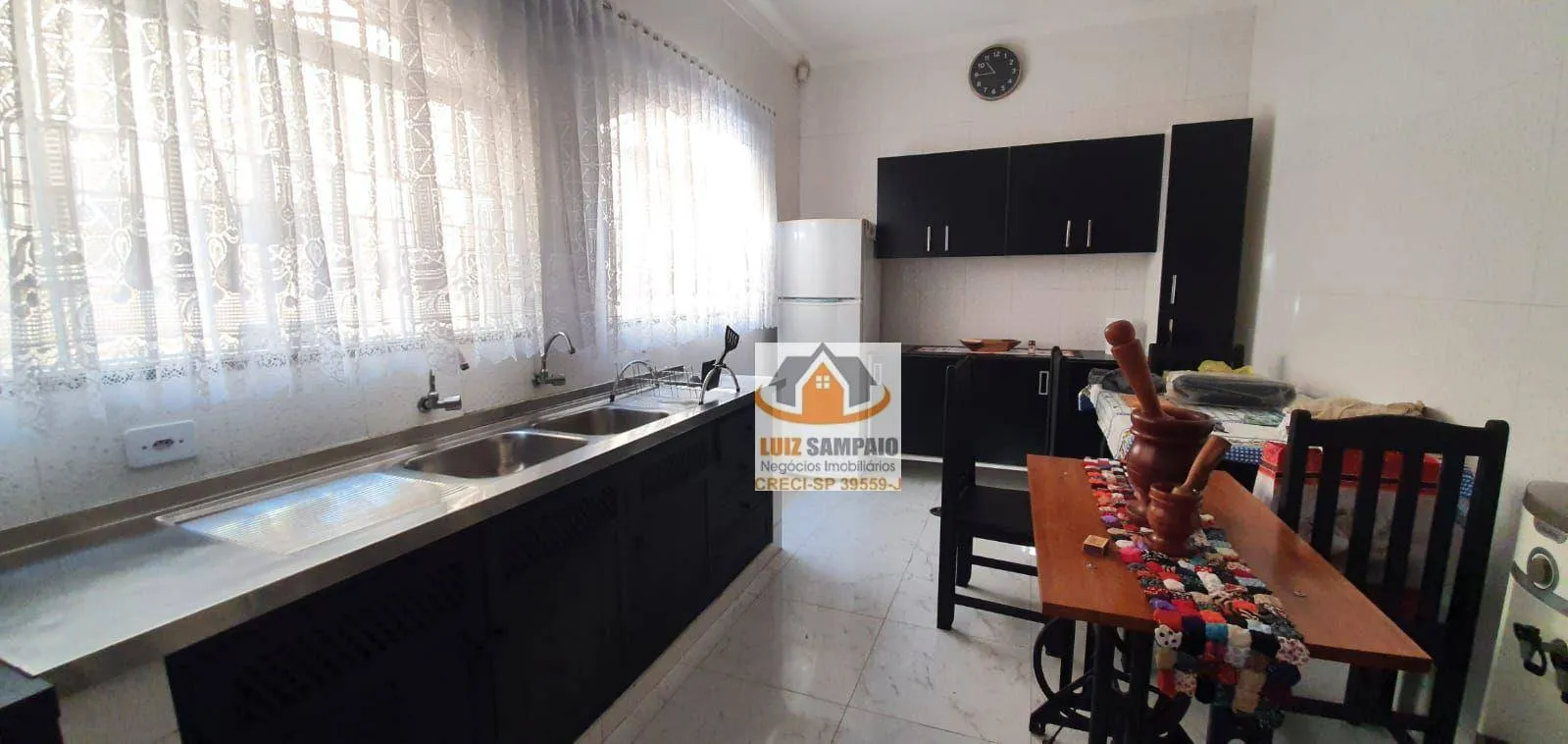 Imagem Linda Casa, 4 dorm (2 suítes), edícula, 4 vagas, Savoy