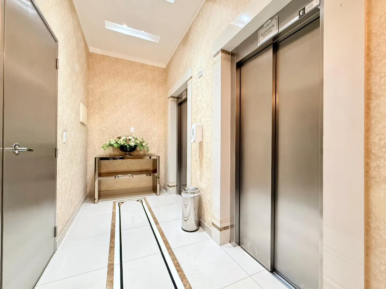 Imagem Apartamento à venda com 121m2 por R$ 2.862.000,00