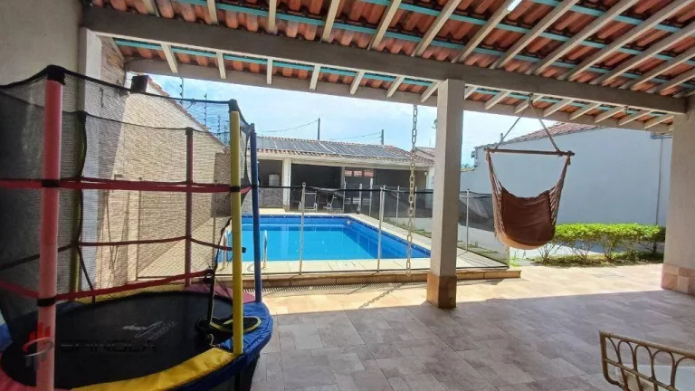 Imagem Sobrado com 3 dormitórios à venda, 211 m² por R$ 890.000,00 - Jardim Real - Praia Grande/SP