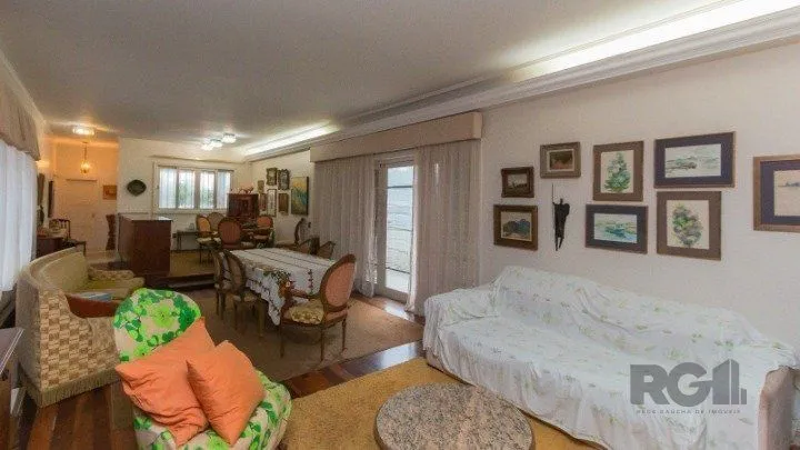 Imagem Casa, 1873 M² para Comprar com 4 Dormitórios e 6 Vagas Estacionamento
