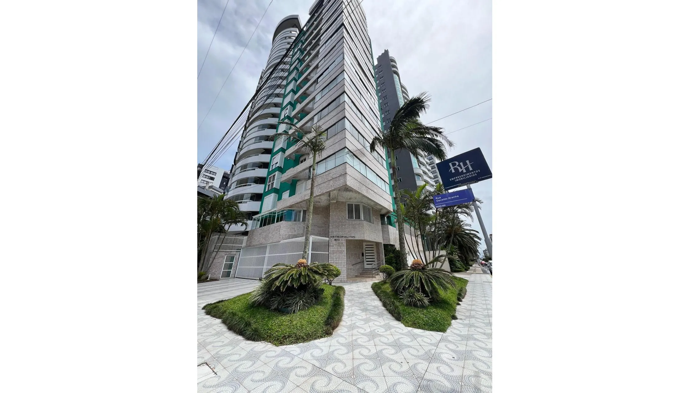 Foto do imóvel Apartamento à venda em Torres, Praia Grande, com 3 quartos
