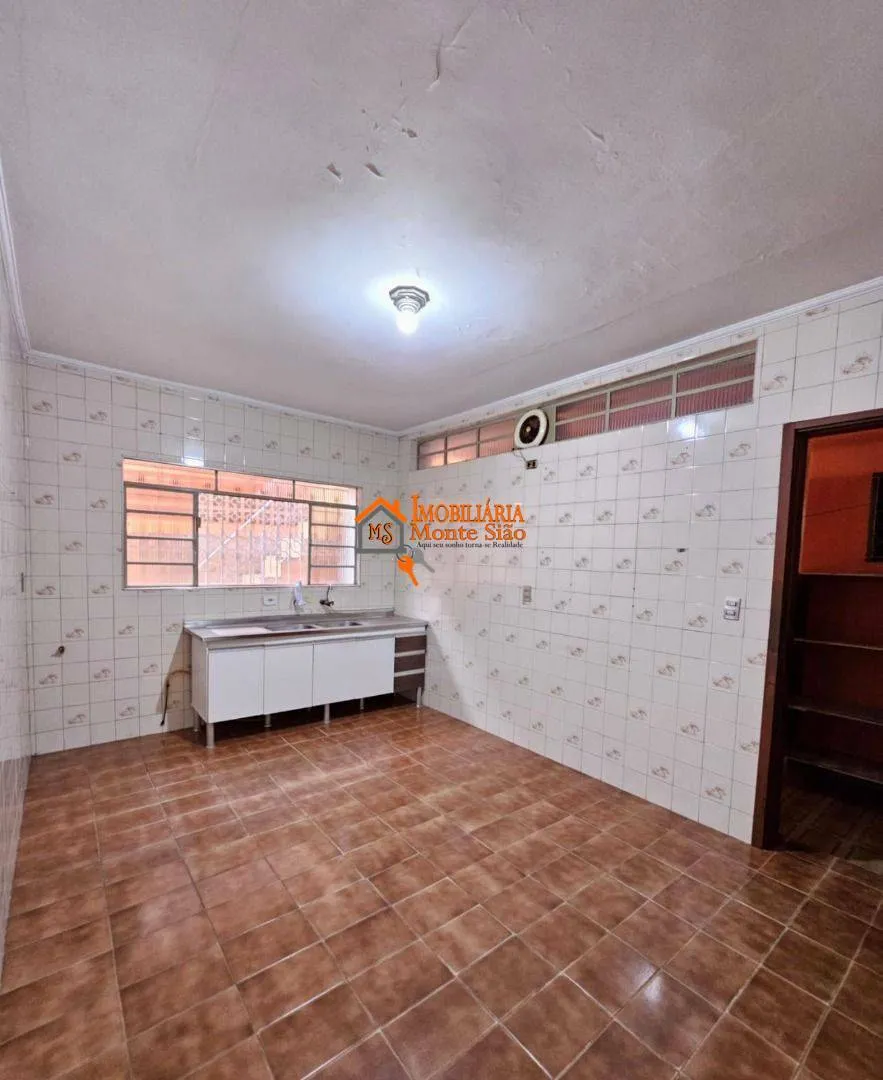 Imagem Sobrado com 4 dormitórios à venda, 190 m² por R$ 650.000,00 - Jardim Rosana - Guarulhos/SP
