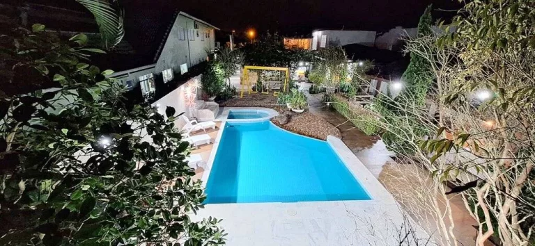 Imagem IMOVEL ESPETACULAR EM CONDOMINIO FECHADO COM TODA SEGURANÇA