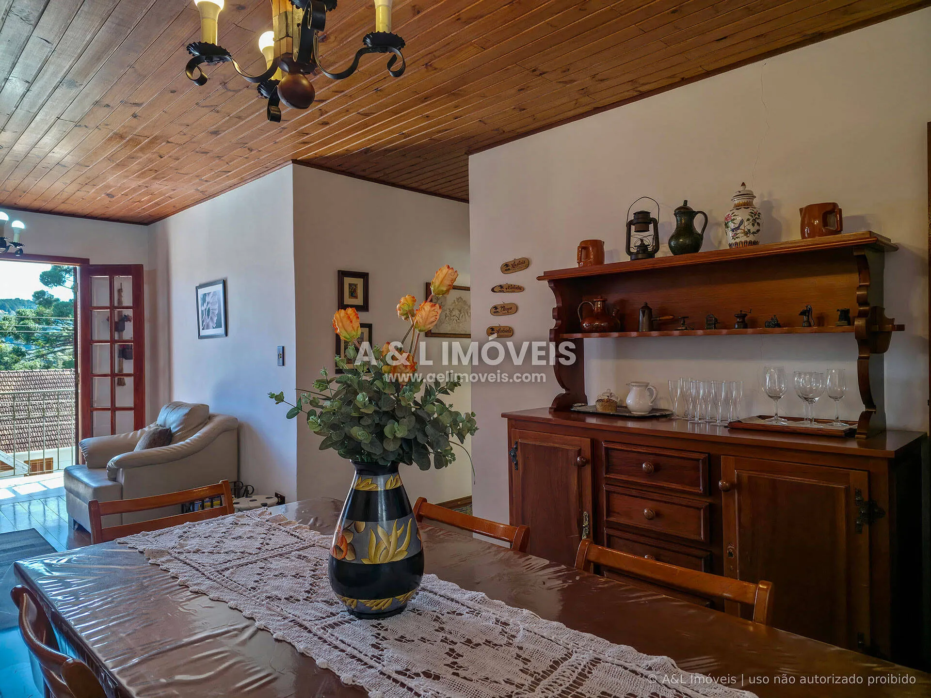 Imagem Apartamento com 3 dormitórios à venda em Campos do Jordão | 106,02 m²