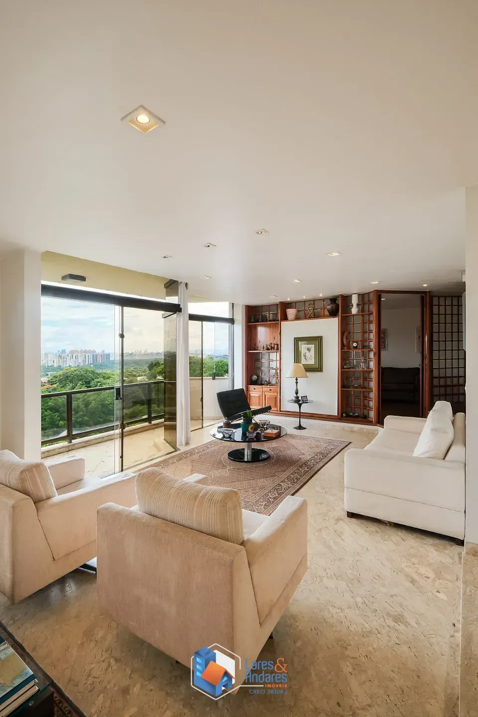 Imagem Apartamento para venda em Vila Madalena com 4 quartos, sendo 2 suítes, 267m²