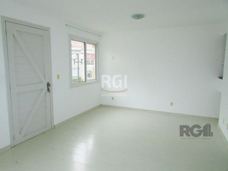 Imagem Casa em condomínio para Venda com 3 dormitórios, sendo 1 suites e 2 vagas no bairro Cristal