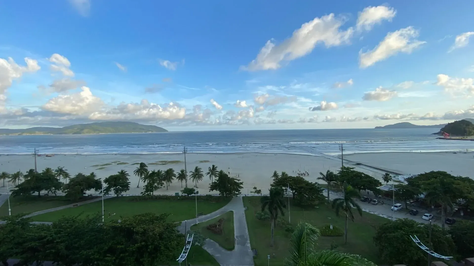 Imagem Apartamento com 3 Quartos à Venda, 240 m² em Pompéia - Santos