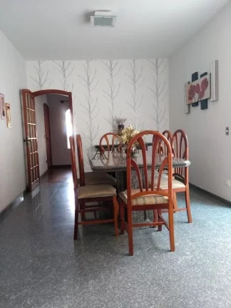 Imagem LINDA CASA TÉRREA 3 dormitórios com 248 m² de construção com pavimento inferior muito bem aproveitado