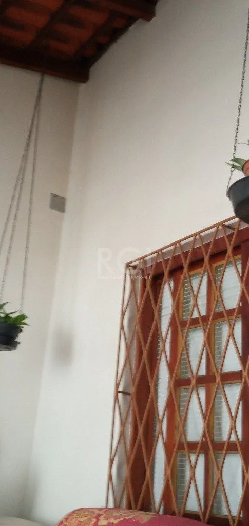 Imagem Casa para Venda - 95m², 2 dormitórios, 3 vagas - Teresópolis