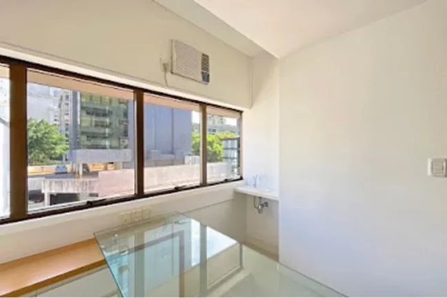 Imagem Sala para venda no bairro Moinhos de Vento em Porto Alegre