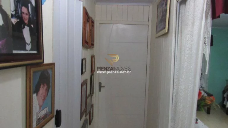 Imagem Casa para Venda em Concórdia, Industriários, 6 dormitórios, 4 banheiros