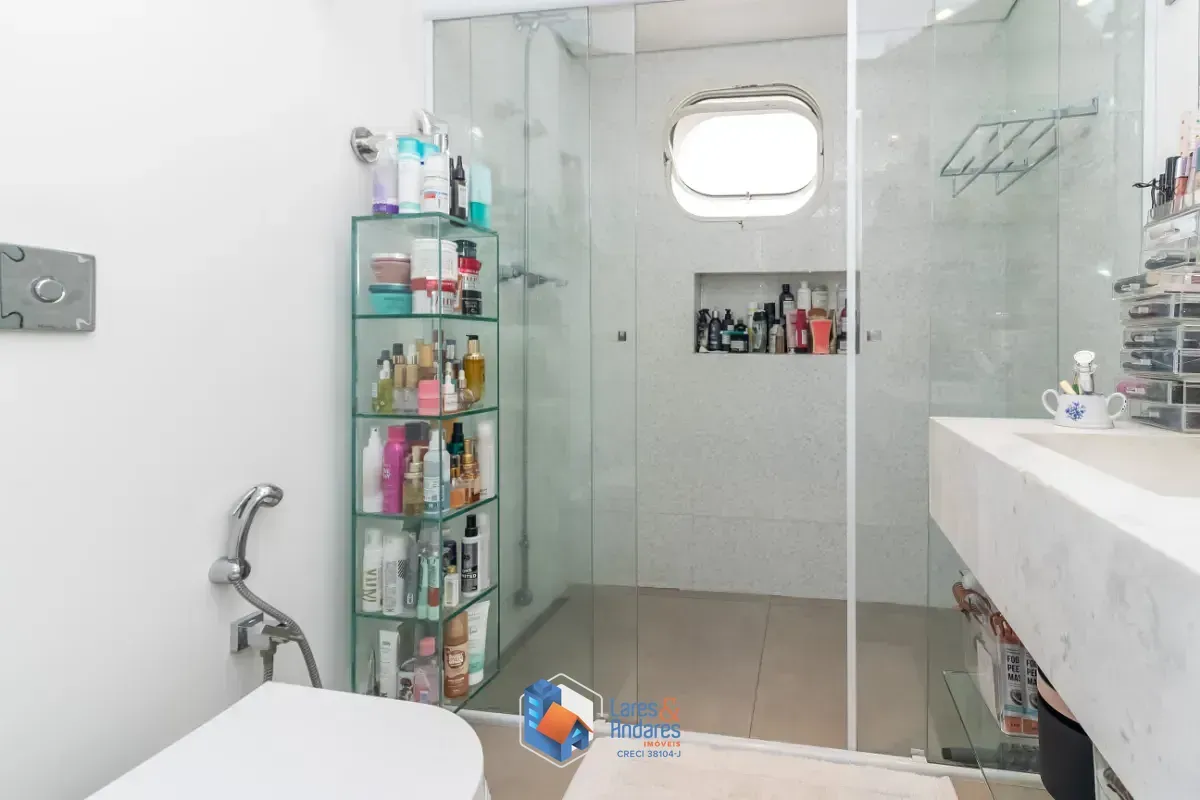 Imagem Apartamento para venda em Aclimação com 3 quartos, sendo 2 suítes, 200m²