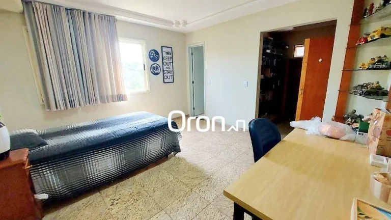 Imagem Sobrado mobiliado com 4 dormitórios à venda, 500 m² por R$ 4.200.000 - Residencial Aldeia do Vale - Goiânia/GO