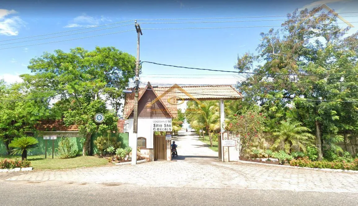 Imagem Casa em Condomínio para Venda em São Pedro da Aldeia / RJ no bairro Paia Linda