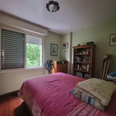 Imagem Apartamento de 2 dormitórios, semi mobiliado, ensolarado para venda no bairro Cidade Baixa em Porto Alegre/RS.