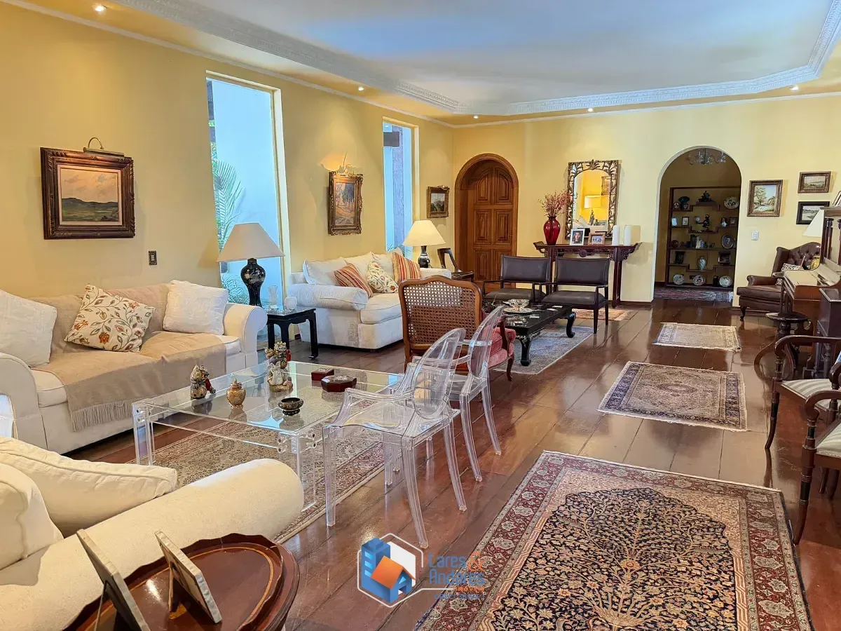 Imagem Casa para venda em Jardim Morumbi com 4 quartos, sendo 2 suítes, 809m²