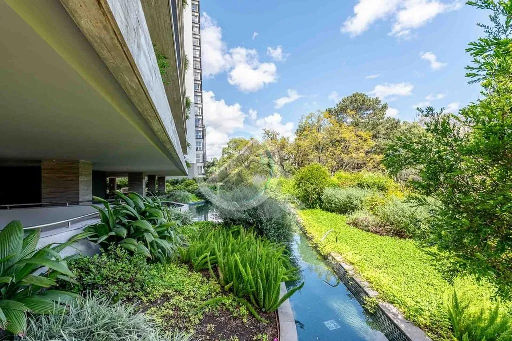 Imagem Com uma vista privilegiada de 317m² para toda a cidade, este apartamento no bairro Petrópolis ofer...