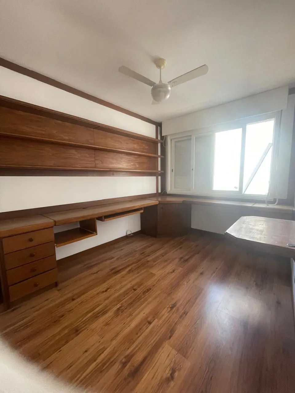Imagem Oportunidade imperdível! Apartamento desocupado à venda no coração do bairro Cidade Baixa