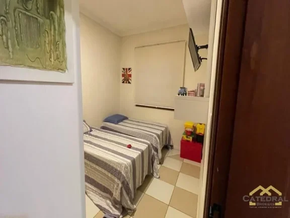 Imagem CASA ASSOBRADADA COM 3 DORMITÓRIOS À VENDA, 234 M² POR R$ 780.000 - CIDADE NOVA - JUNDIAÍ/SP