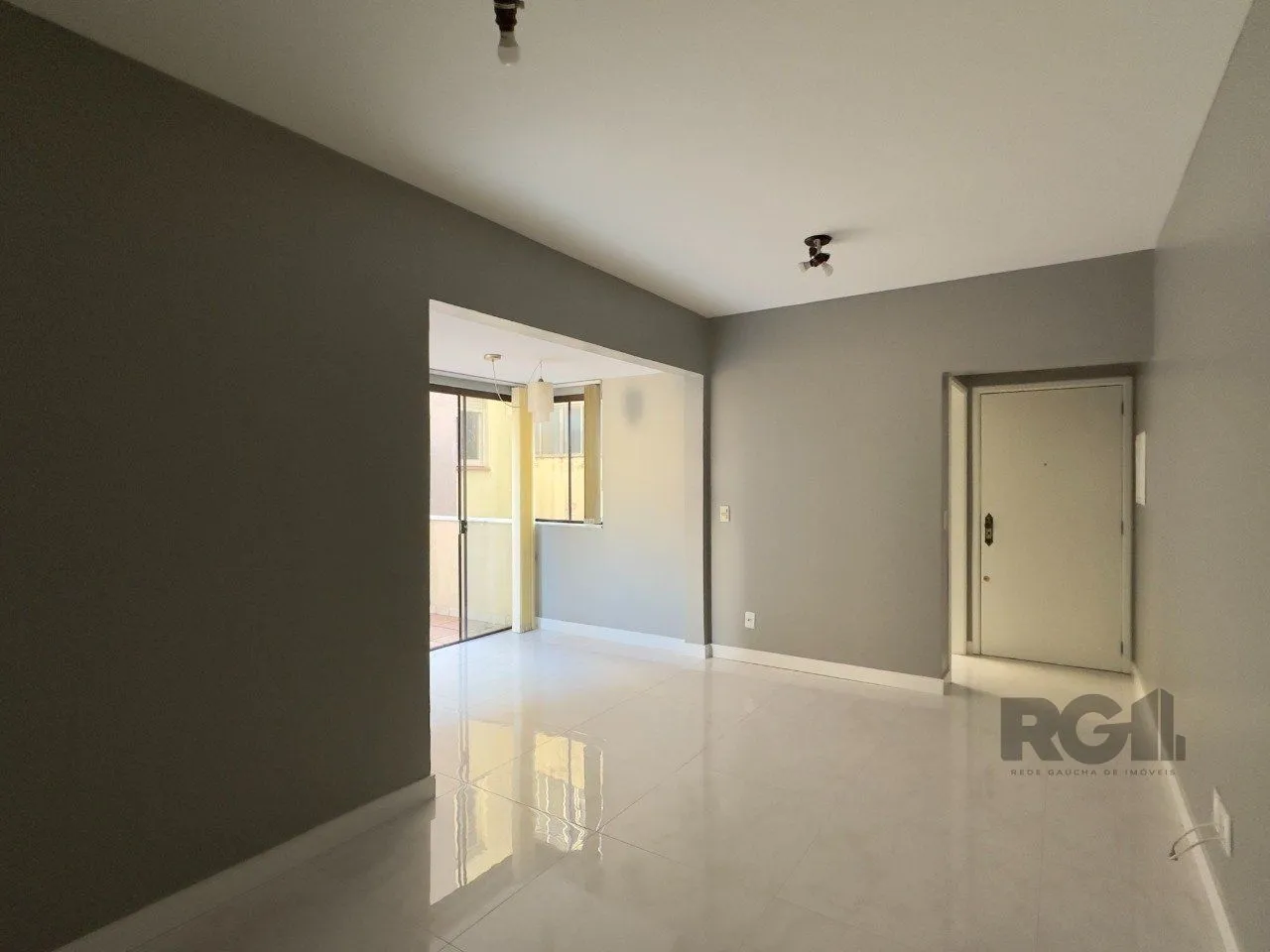 Imagem APARTAMENTO GARDEN, 2 DORMITÓRIOS E 1 VAGA DE GARAGEM COM ÓTIMA LOCALIZAÇÃO NO MOINHOS