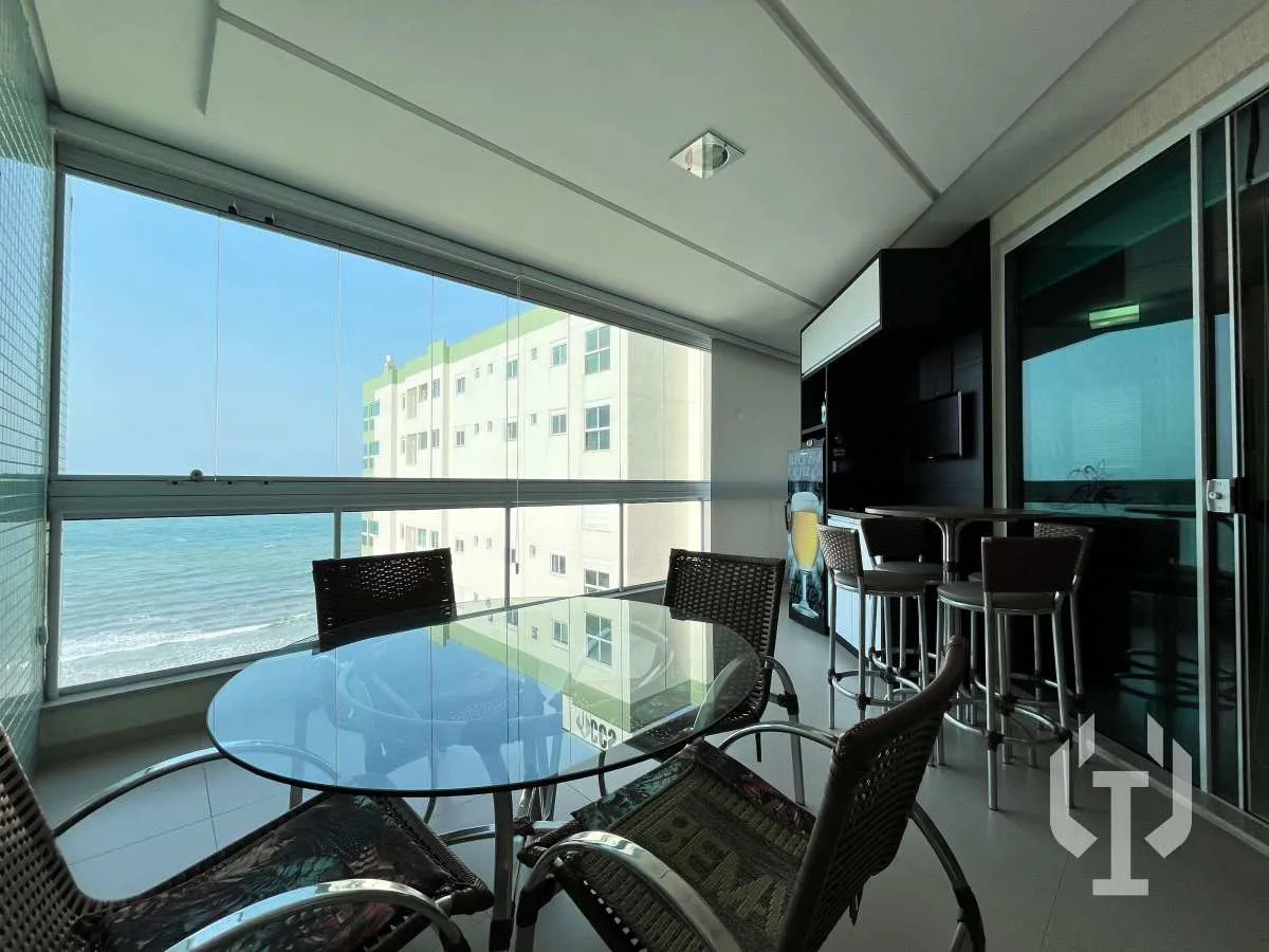 Imagem Apartamento Frente Mar 4 Suítes Mobiliado Pronto Para Morar em Meia Praia