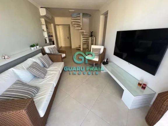Imagem a 200m do mar com 3 dormitórios sendo 2 suítes, salas de estar com sacada e sala de jantar, cozinha com armários embutidos e despensa, área de serviço