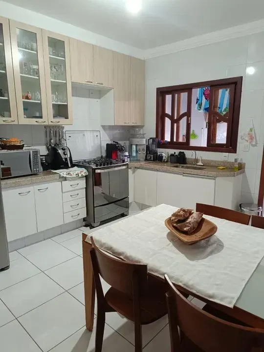 Imagem Casa com 3 quartos à venda em Vila Velha