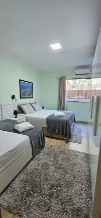 Imagem EXCELENTE CASA PORTEIRA FECHADA