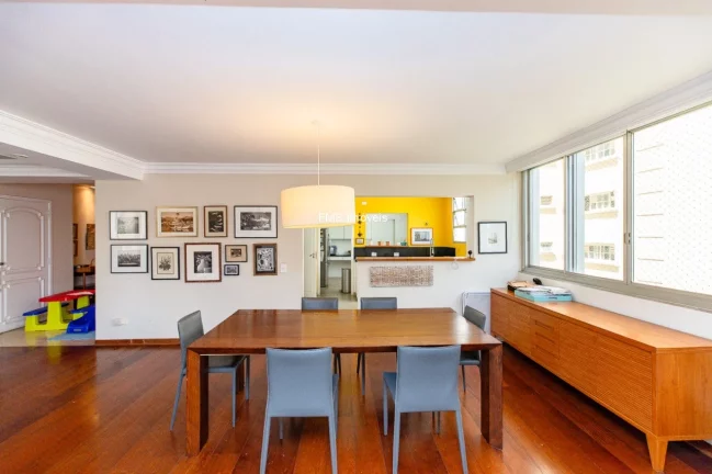Imagem Apartamento no Itaim Bibi, São Paulo-SP: 3 quartos, 3 suítes, 1 sala, 4 banheiros, 3 vagas, 331m²!
