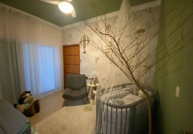 Imagem Casa Térrea de 3 Dormitórios e Piscina - 430m² por R$ 8.500 no Vale do Lago