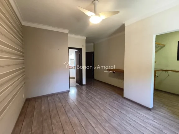 Imagem Casa a venda chapadao, projetada por arquiteta, espaço, aconchego e cara de casa de fazenda
Em fren...