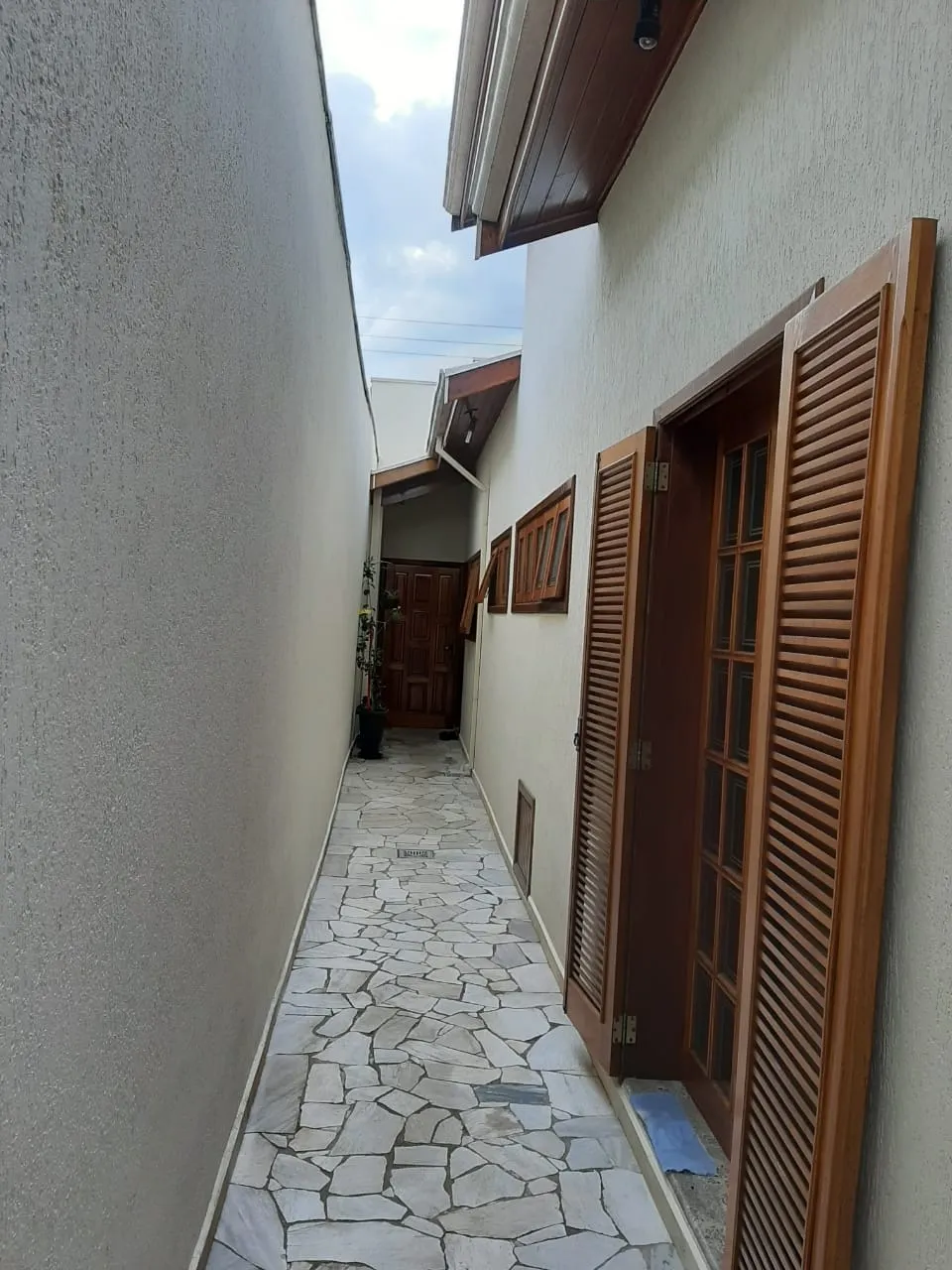Imagem Casa à venda 3 Quartos, 1 Suite, 2 Vagas, 265M², Crispim, Pindamonhangaba - SP