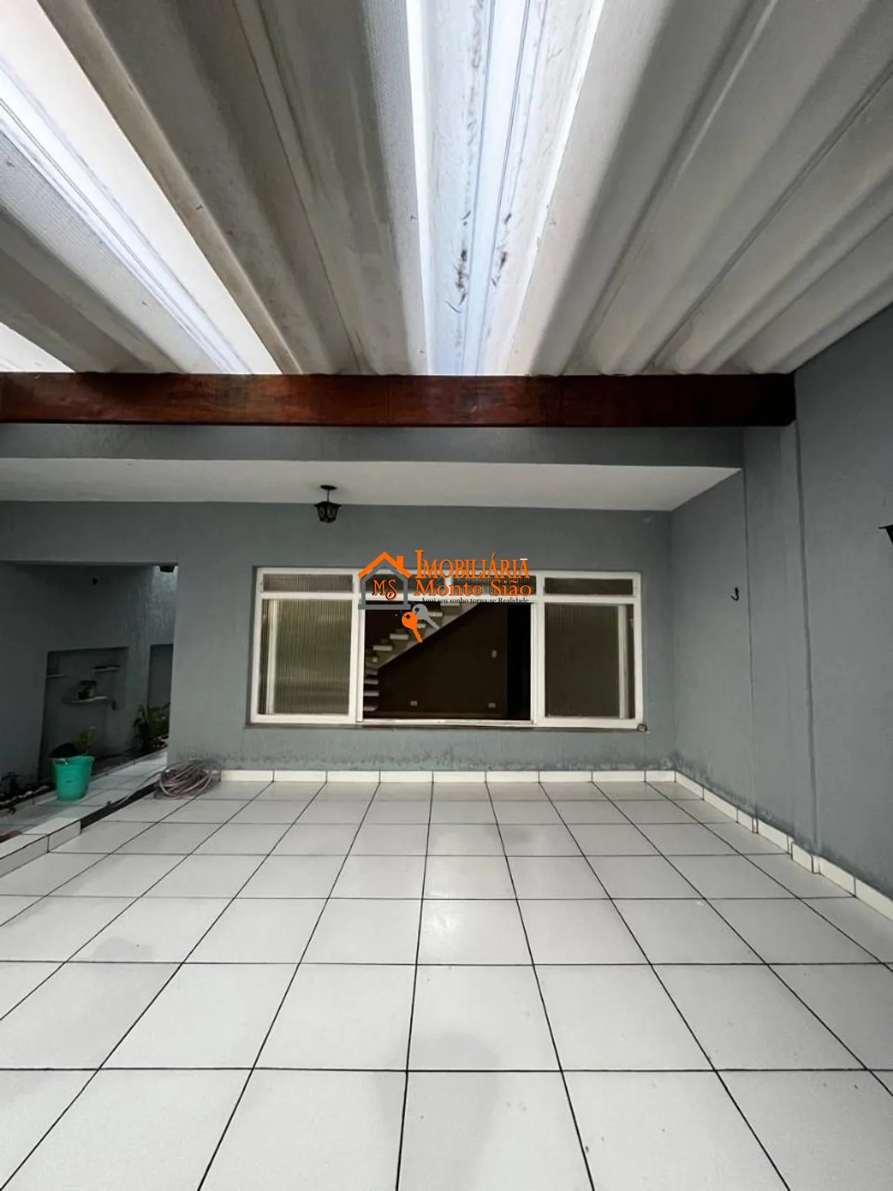Imagem Sobrado com 4 dormitórios à venda, 238 m² por R$ 640.000,00 - Vila Galvão - Guarulhos/SP