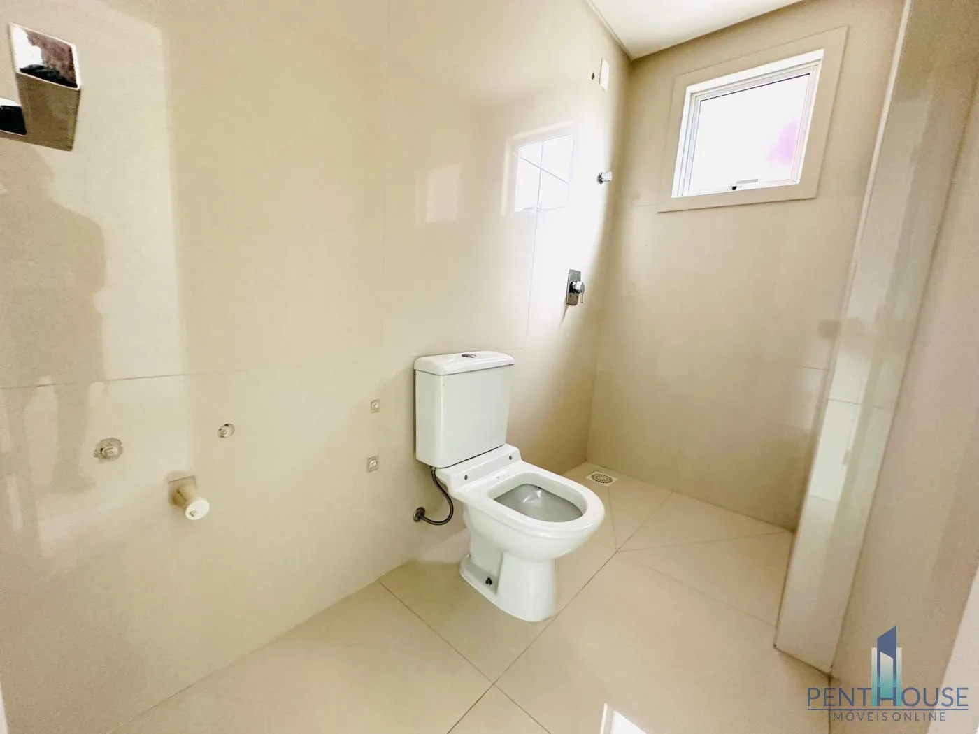 Imagem Apartamento Quadra Mar para Venda em Itapema, MEIA PRAIA, 4 dormitórios, 4 suítes, 5 banheiros, 2 vagas