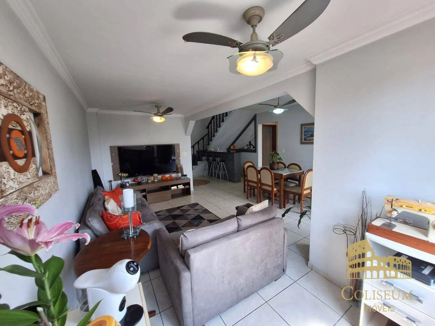 Imagem Apartamento Duplex com 3 dormitórios à venda, 148 m² por R$ 695.000,00 - Vila Guilhermina - Praia Grande/SP