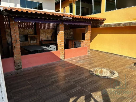 Imagem A venda propriedade com 1.400 m² de terreno e 3 imóveis - 890 mil