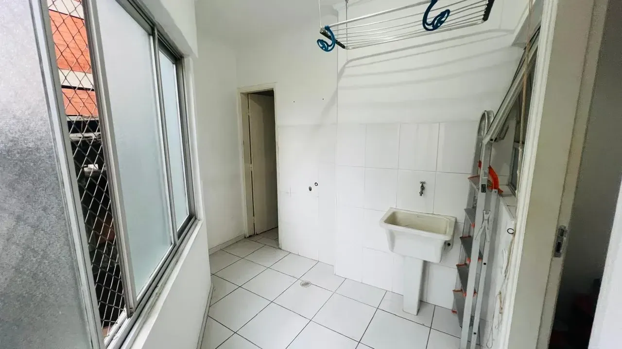 Imagem Apartamento com 2 Quartos à Venda, 84 m² em Gonzaga - Santos