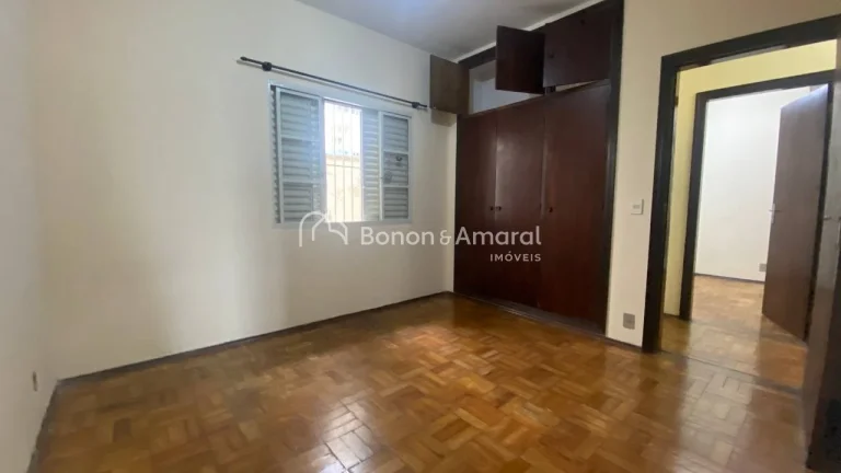 Imagem Casa bem localizada no bairro Nova Sousas,
térrea, com escada para acesso.

Estuda troca com imóve...