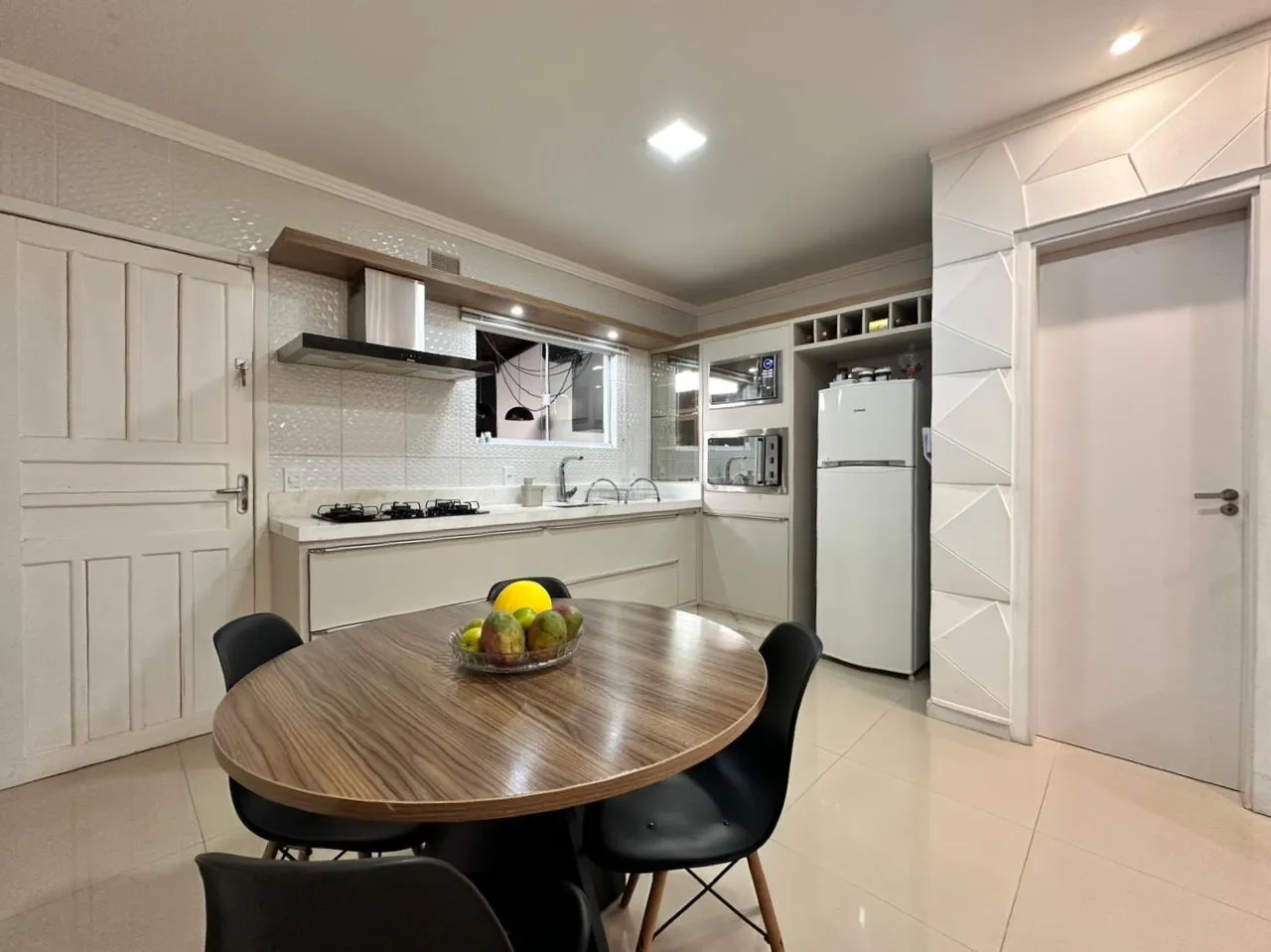 Imagem Casa à venda com 90m2 por R$ 850.000,00