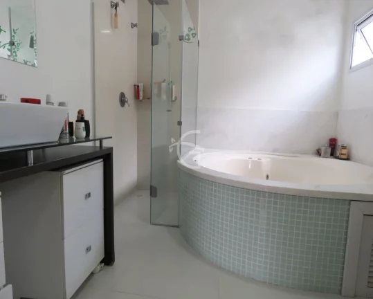 Imagem Se é uma casa especial que você procura ! Ela está aqui ! CONDOMÍNIO FECHADO