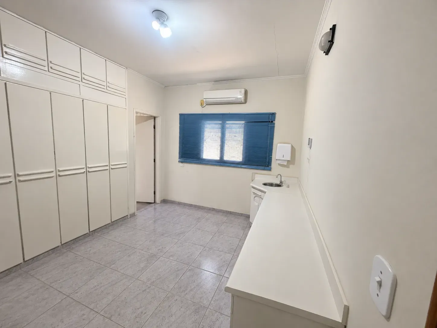 Foto do imóvel: Casa com 3 Quartos à Venda, 240 m² em Vila Curti