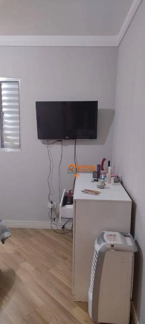 Imagem Apartamento com 2 dormitórios à venda, 56 m² por R$ 255.000,00 - Jardim Iporanga - Guarulhos/SP