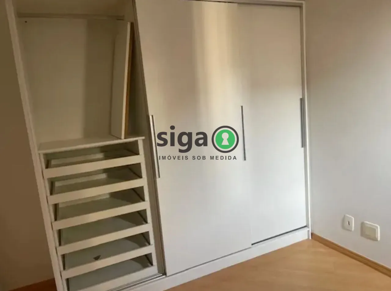Imagem Apartamento á Venda no Brooklin- 130m² ,4 Quartos, 4 Banheiros , 3 vagas!!