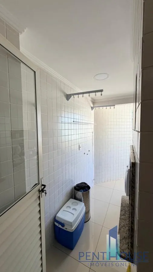Imagem Apartamento Quadra Mar para Venda em Balneário Camboriú, CENTRO, 3 dormitórios, 1 suíte, 2 banheiros, 2 vagas