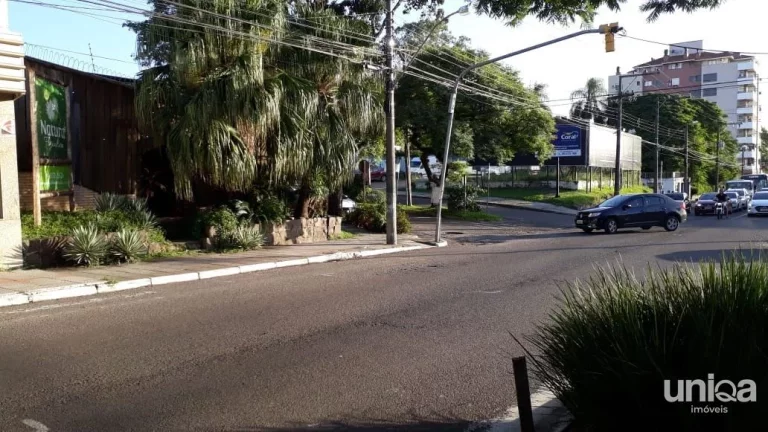 Imagem Terreno de esquina Avenidas Presidente Vargas (23m) e Borges Med (32m)