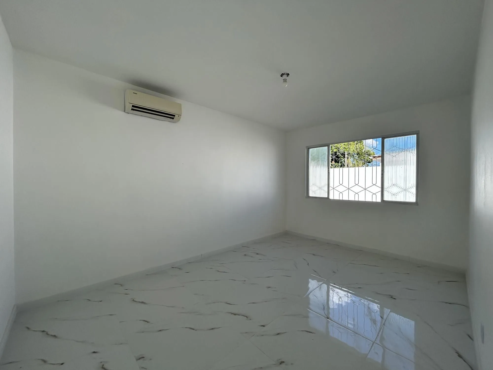 Imagem CASA TÉRREA À VENDA - HARMONIA - CANOAS / RS