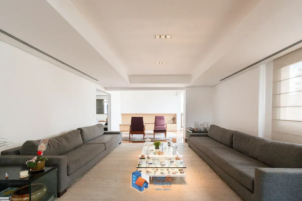Imagem Cobertura para venda em Moema com 3 quartos, sendo 3 suítes, 389m²