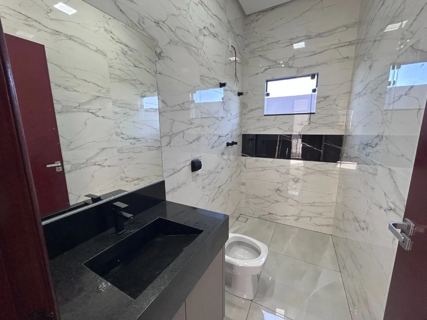 Imagem Casa com 2 dormitórios à venda, 100 m² por R$ 410.000,00 - Afonso Queiroz - Patos de Minas/MG