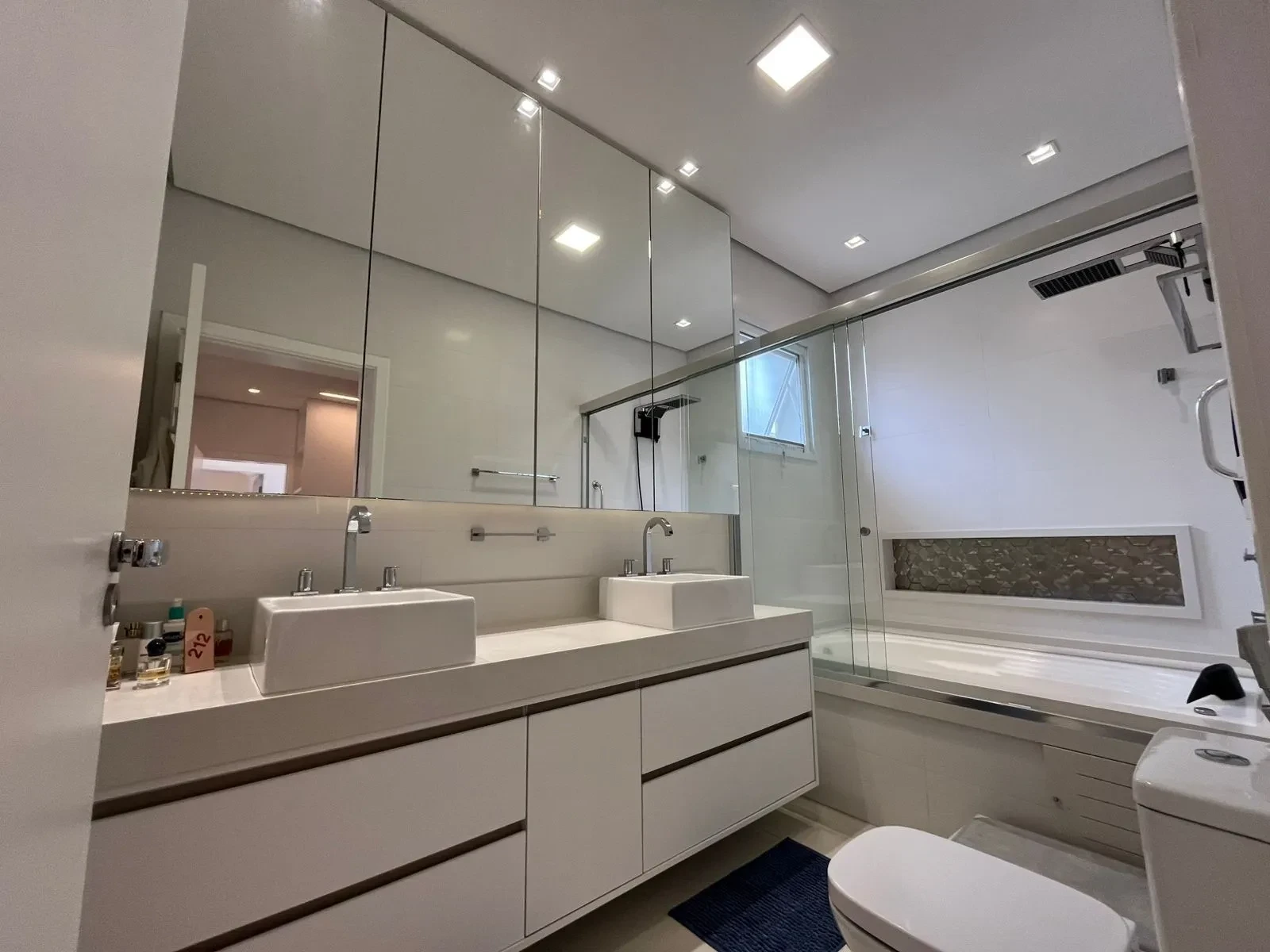 Imagem Casa de Condomínio com 3 Quartos à Venda ou Locação, 330 m² em Medeiros - Jundiaí