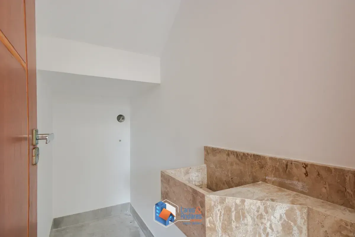 Imagem Sobrado para venda em Vila Gumercindo com 3 quartos, sendo 1 suíte, 150m²